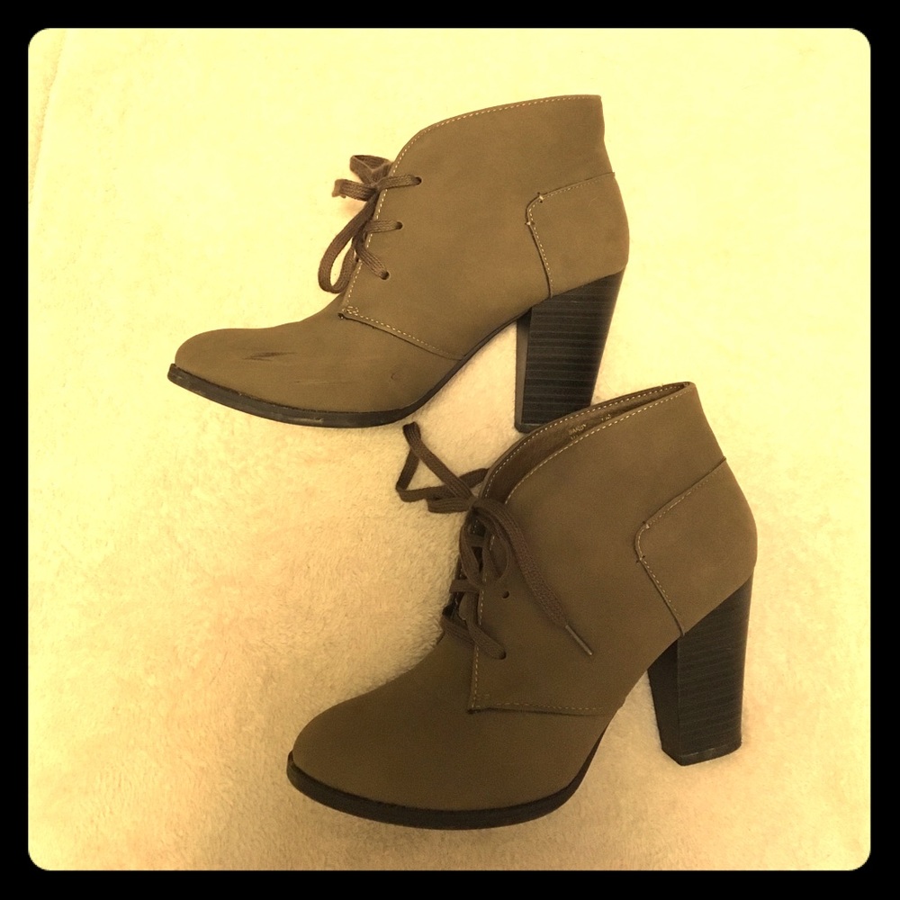 Fall booties - Picture 3 of 3