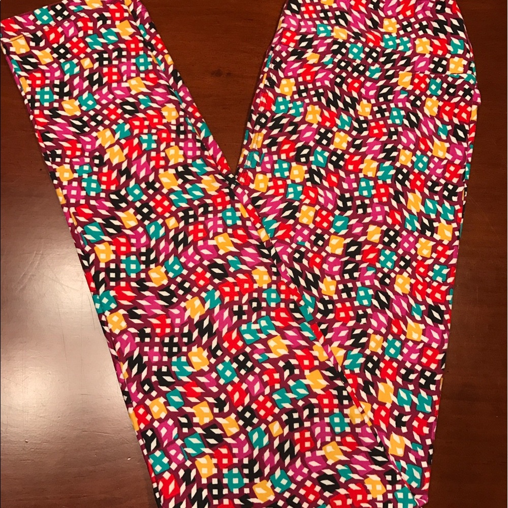 New LuLaRoe Leggings - OS - NWT