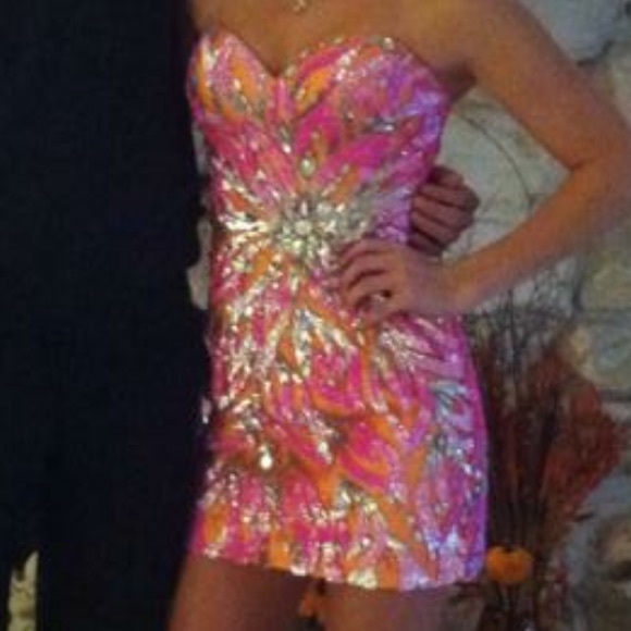 Dresses & Skirts - Dress