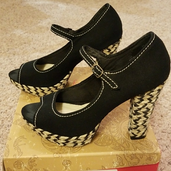 Peep Toe Espadrilles Heels - Size 8.5M - Picture 2 of 8