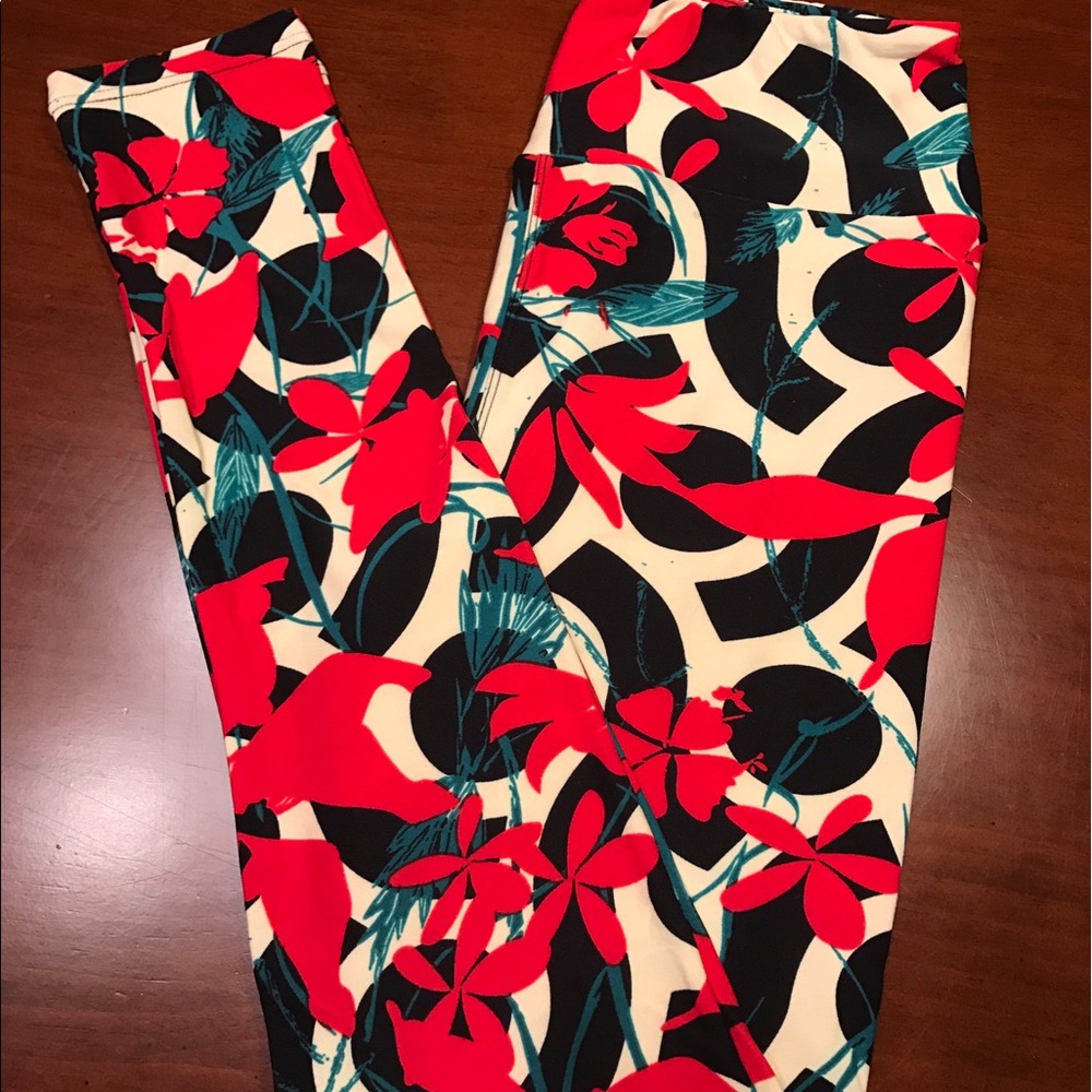 New LuLaRoe Leggings - OS - NWT