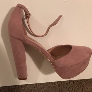 Mauve Heels