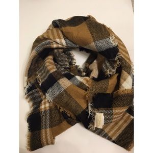 MODCLOTH blanket scarf