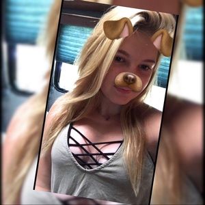 Meet your Posher, Rhi