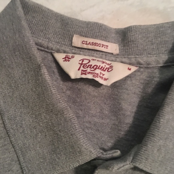 2 button collared penguin 🐧 shirt - Picture 2 of 3