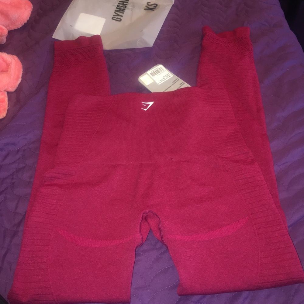 (SOLD ) Gymshark Beet Seamless leggings