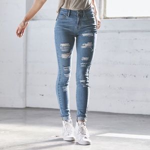 Ripped Pacsun bullhead jeans NWT