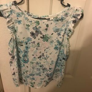 LC ruffle sleeve floral blouse