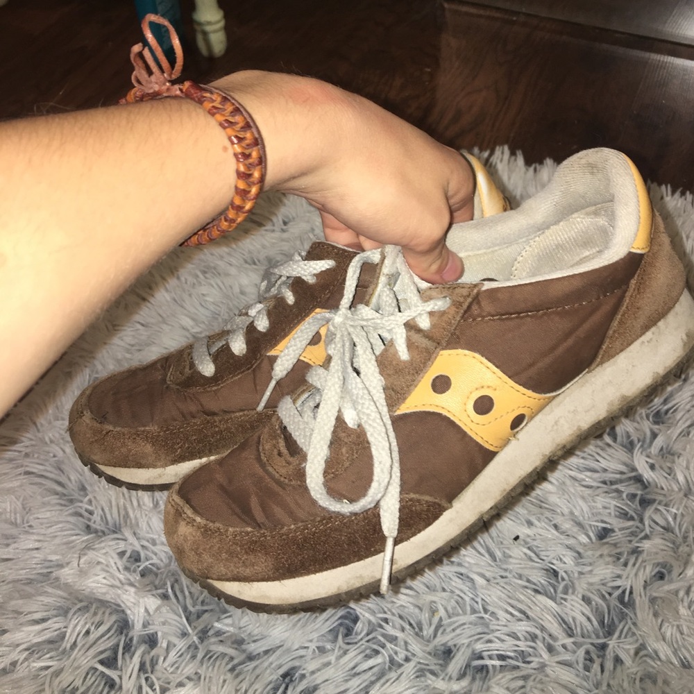 Vintage saucony shoes