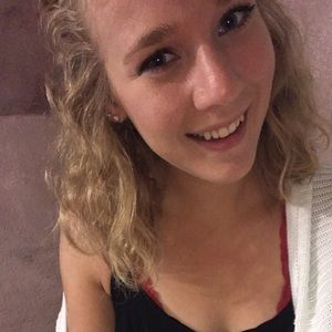 Meet your Posher, Karissa