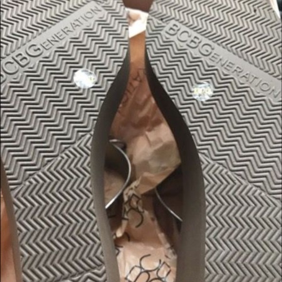 Woman shoes - Picture 4 of 5