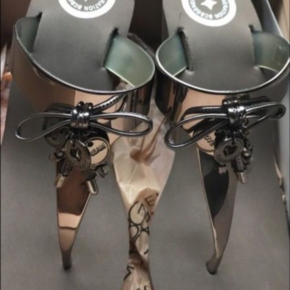 Woman shoes - Picture 5 of 5