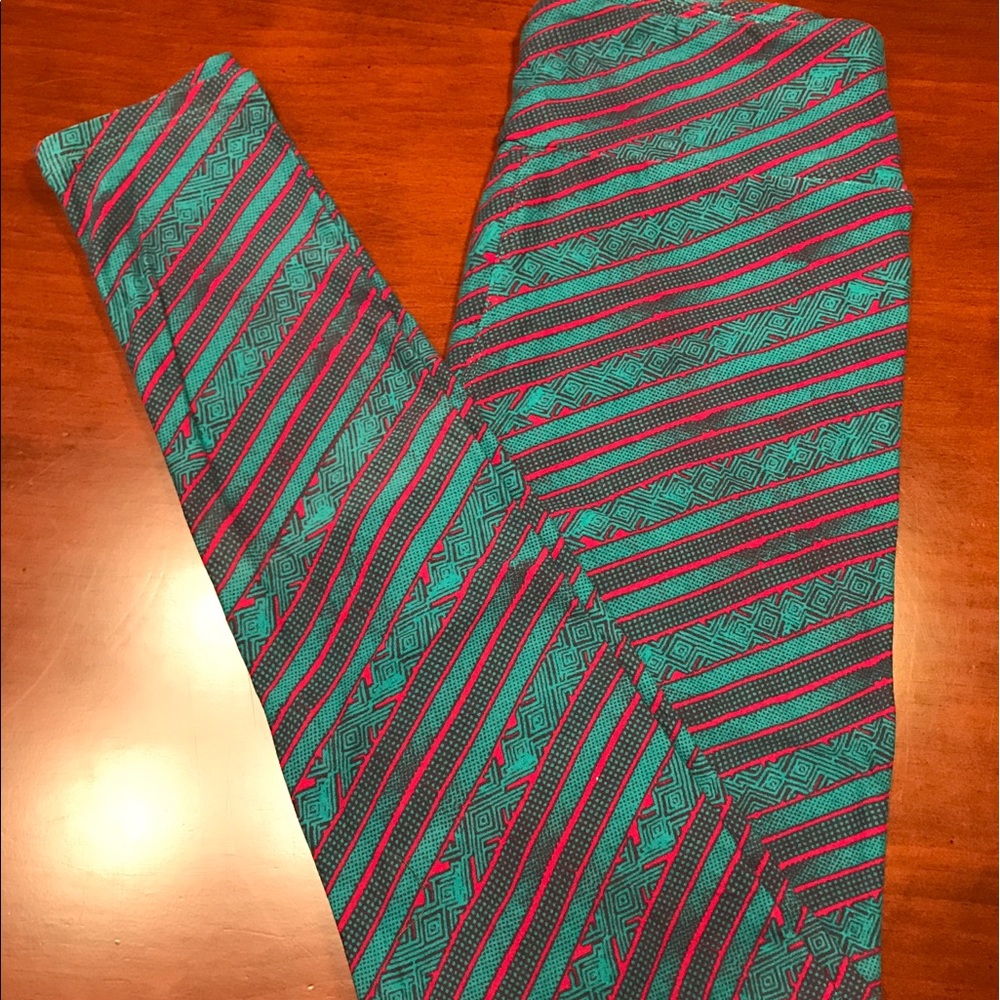 New LuLaRoe Leggings - OS - NWT