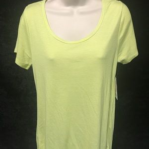 LuLaRoe XS Classic tee