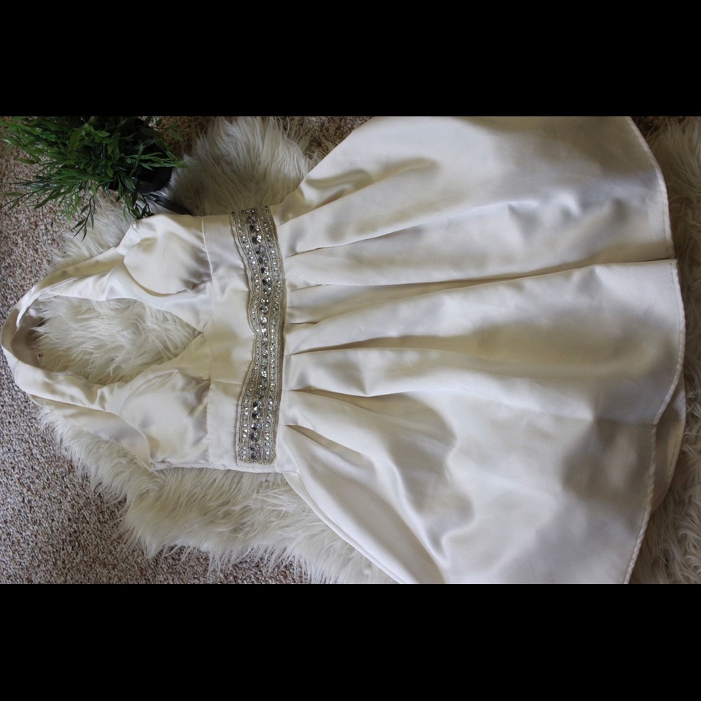 WINDSOR WHITE DRESS