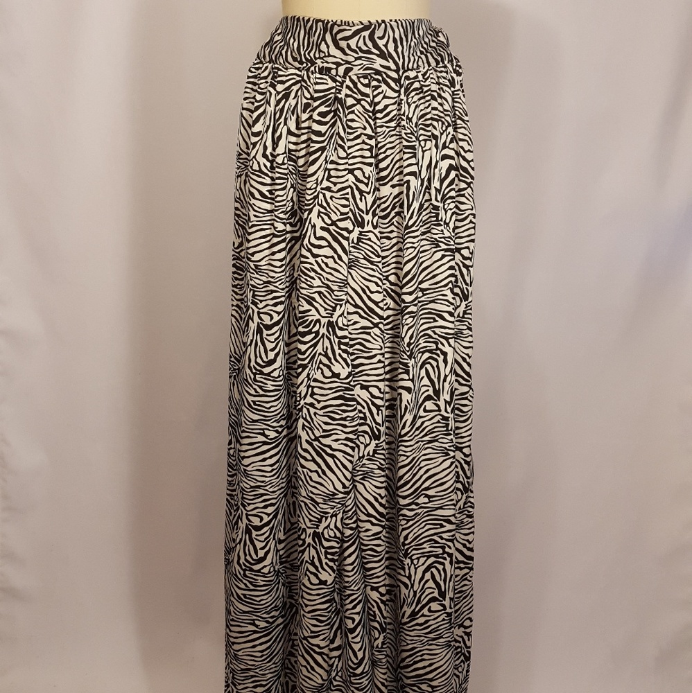 Two piece top and pant - Picture 4 of 5