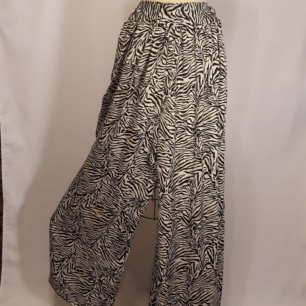 Two piece top and pant - Picture 5 of 5