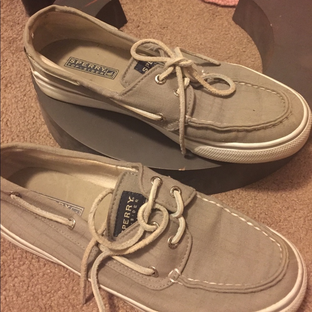 Gray sperrys