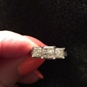 10k size 5 engagement ring with lifetime warranty