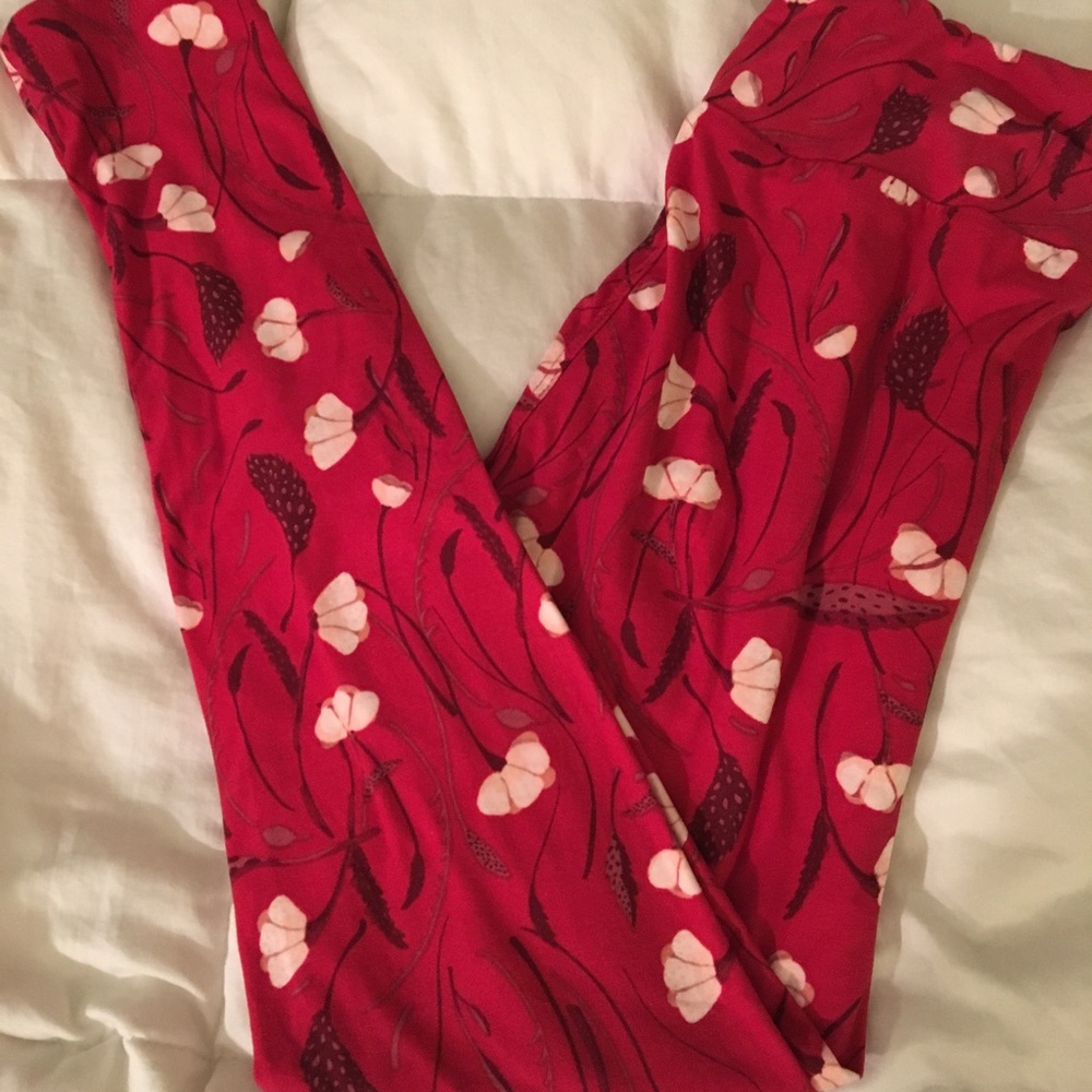 NWT Lularoe flower leggings