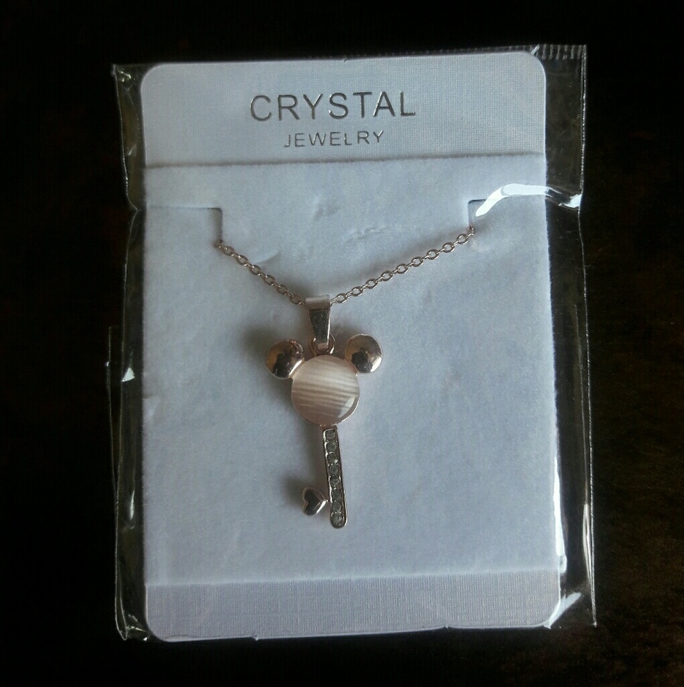 Fashion key necklace
