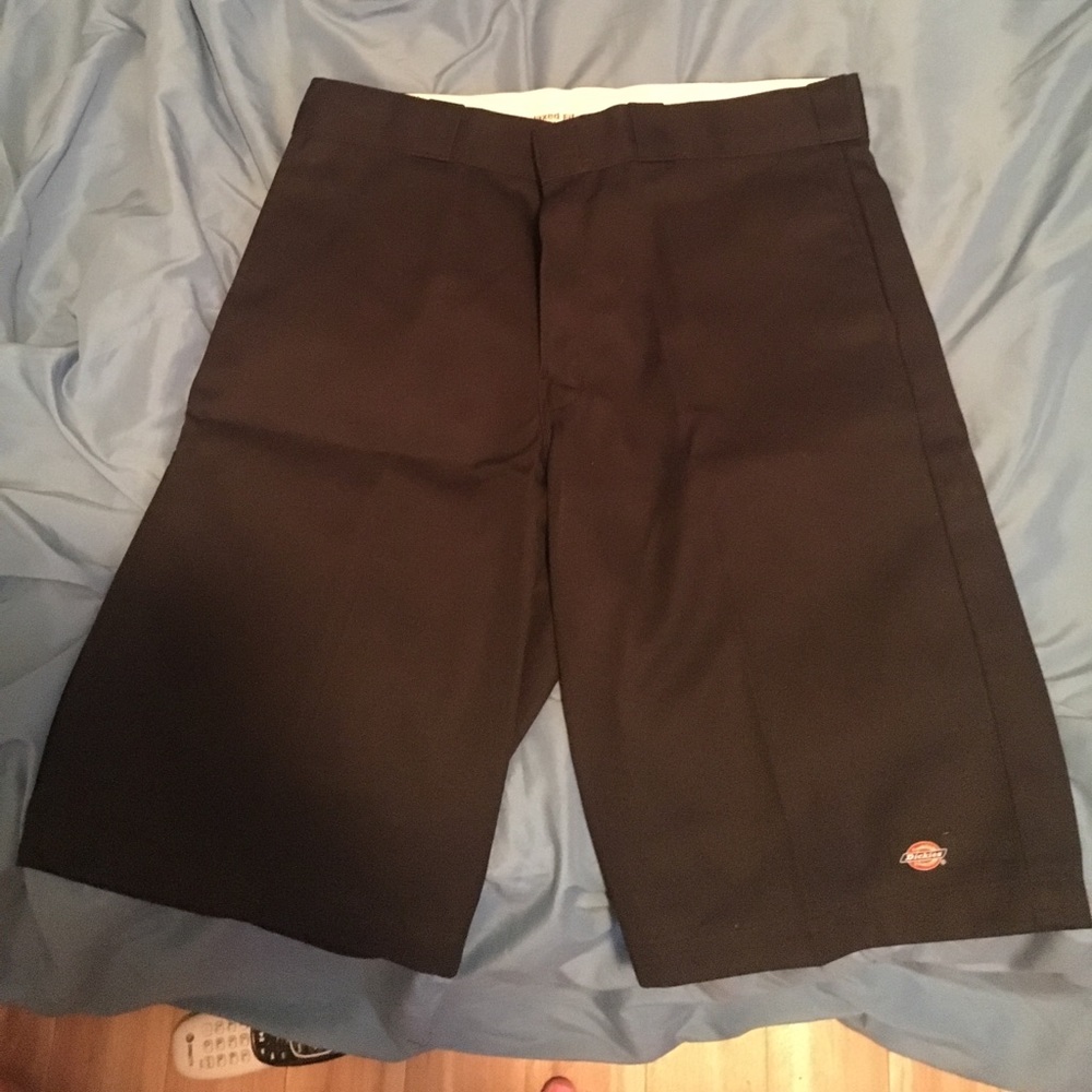 NWOT. Men's relaxed fit dickies shorts.