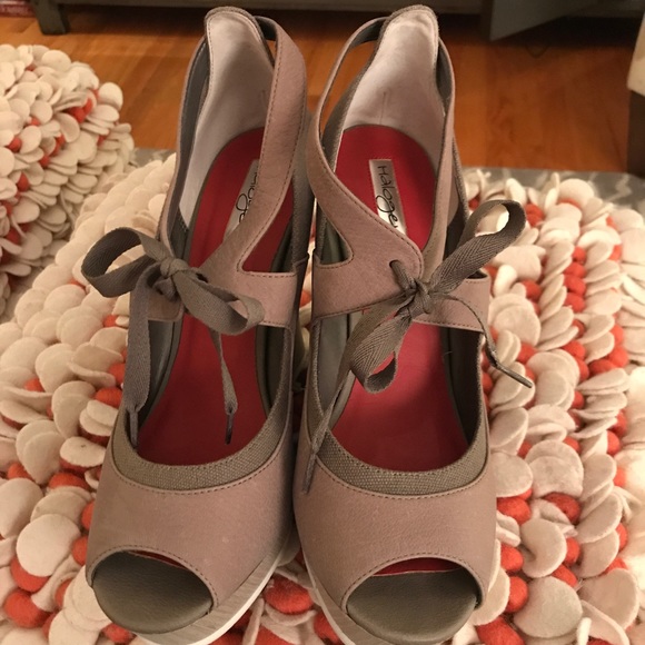 Halogen Peep Toe Wedge - Picture 3 of 5