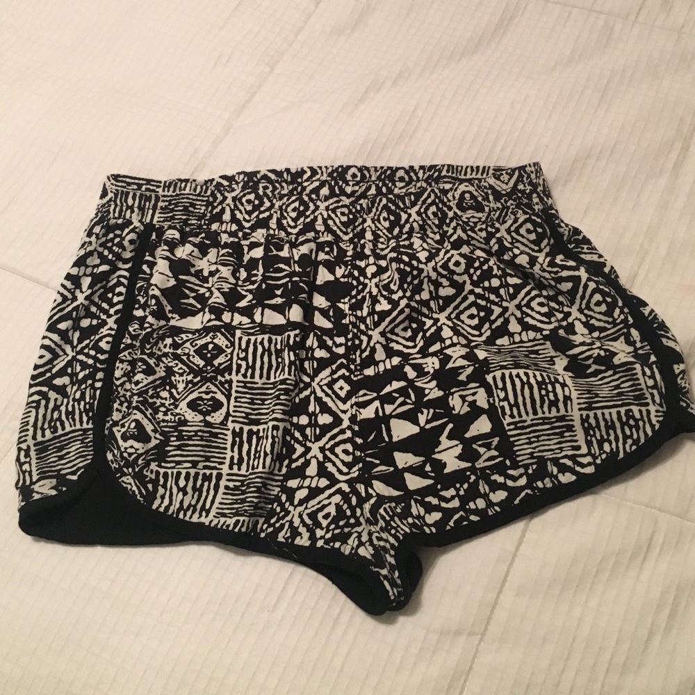 Black and white patterned shorts