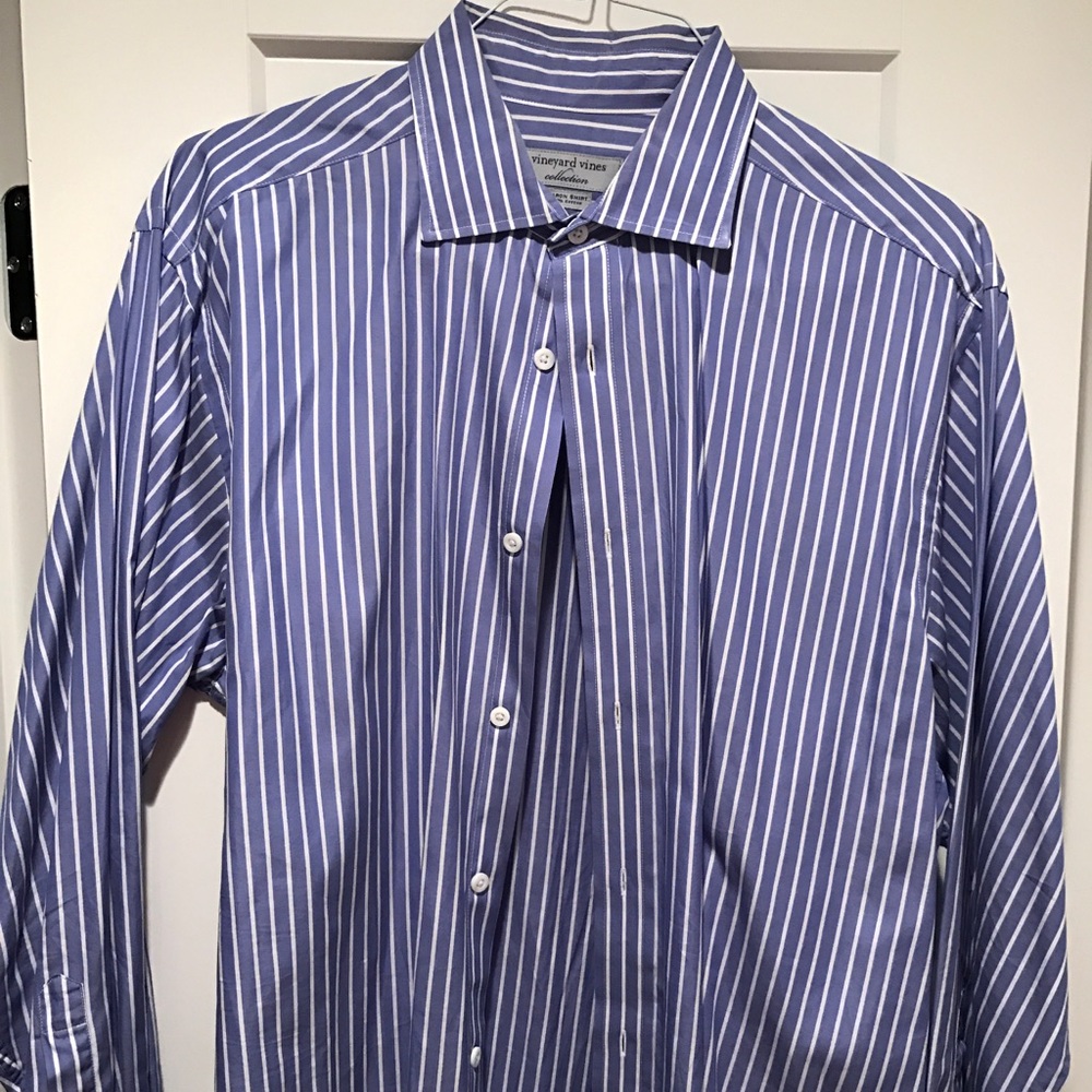 Vineyard Vines Dress Shirt size Large
