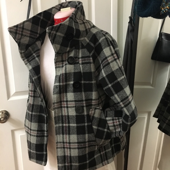 Oversized Bell Shaped Plaid Pea Coat - Picture 6 of 7