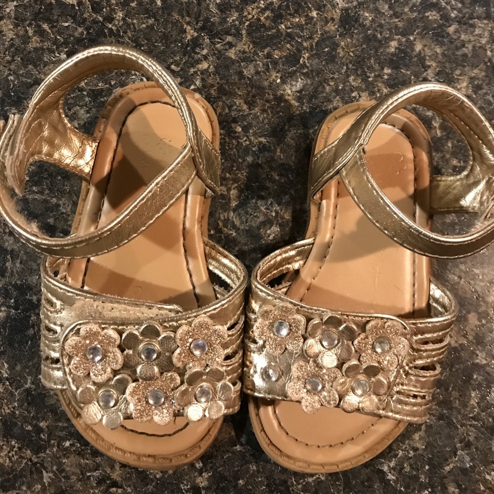 Toddler girls gold sandals size 5