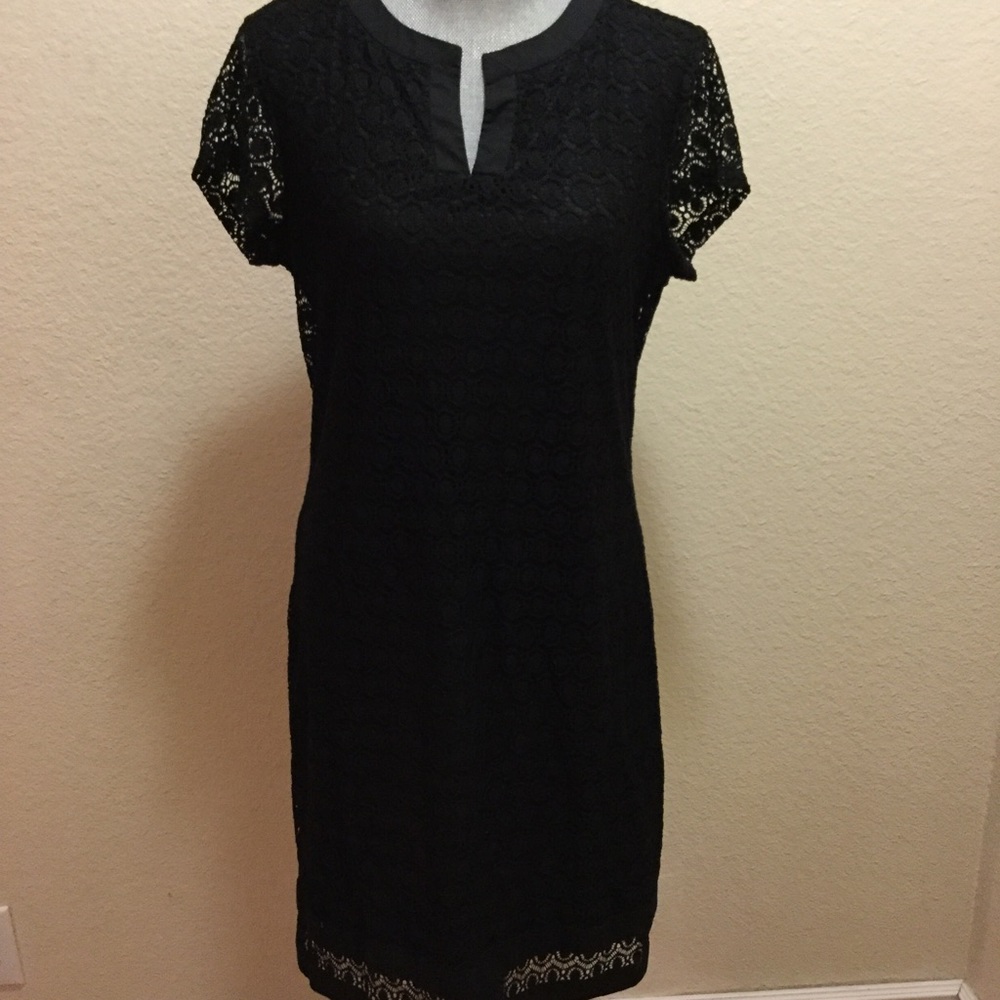 Black Lace Short Sleeve Dress