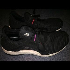 Woman's Size 8.5 Adidas Turbo Shoes