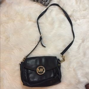 FLASH SALE 💥🛍Authentic Michael Kors cross body