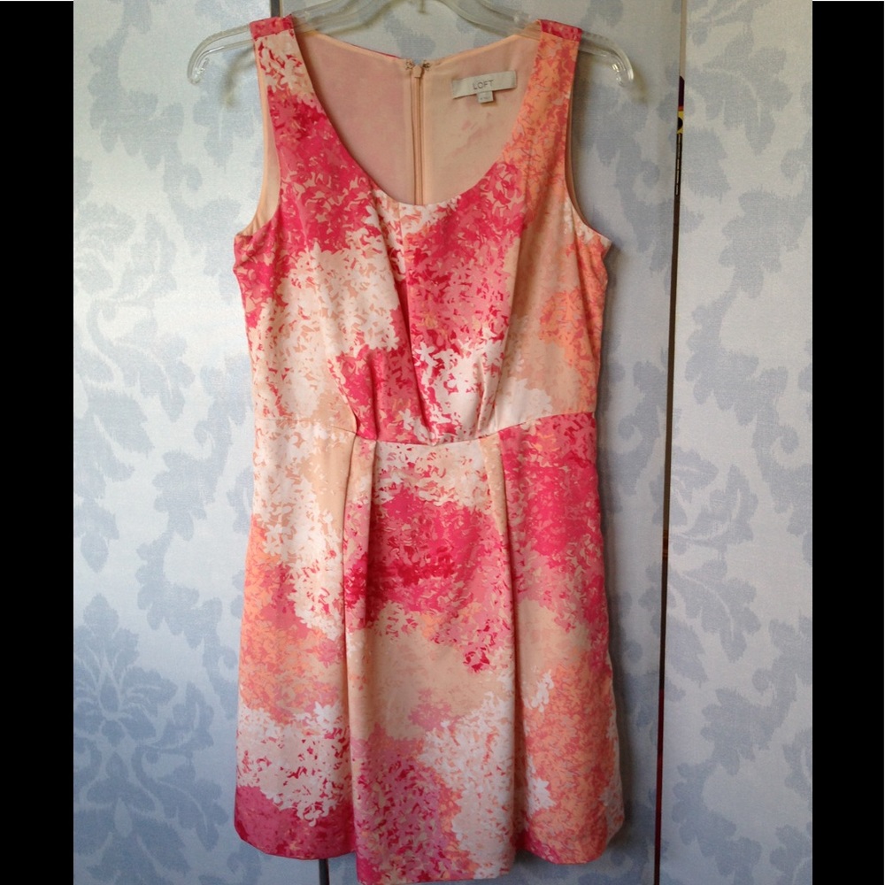 Beautiful Ann Taylor Loft dress