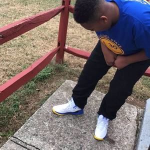 Meet your Posher, Ebony