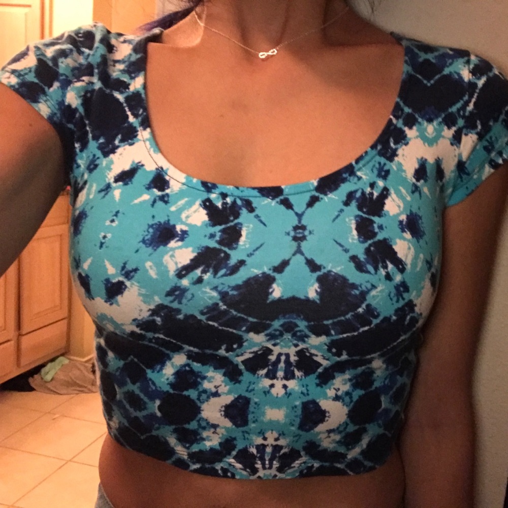 Tie dye pattern crop top