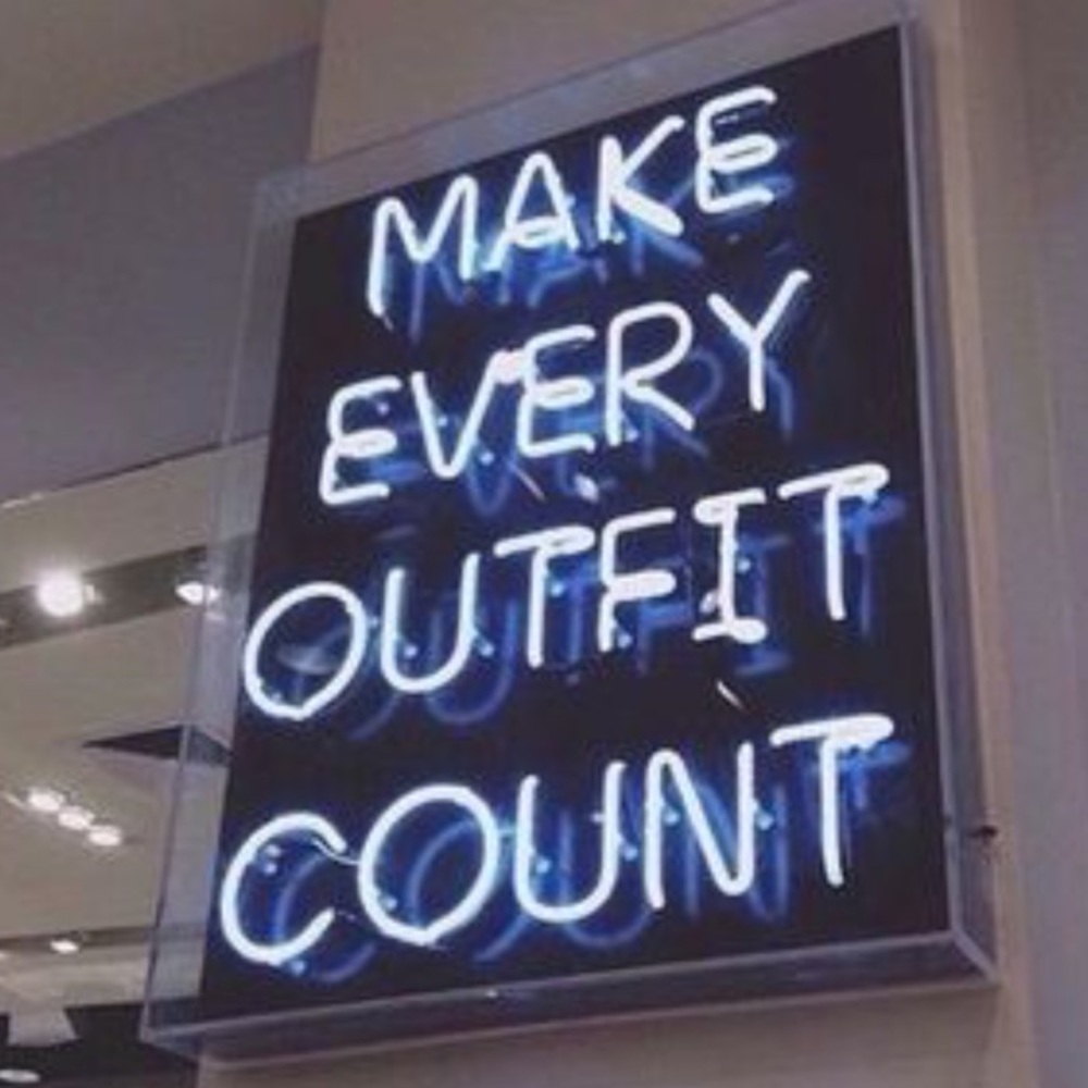 MAKE AN OFFER 🎉🎊