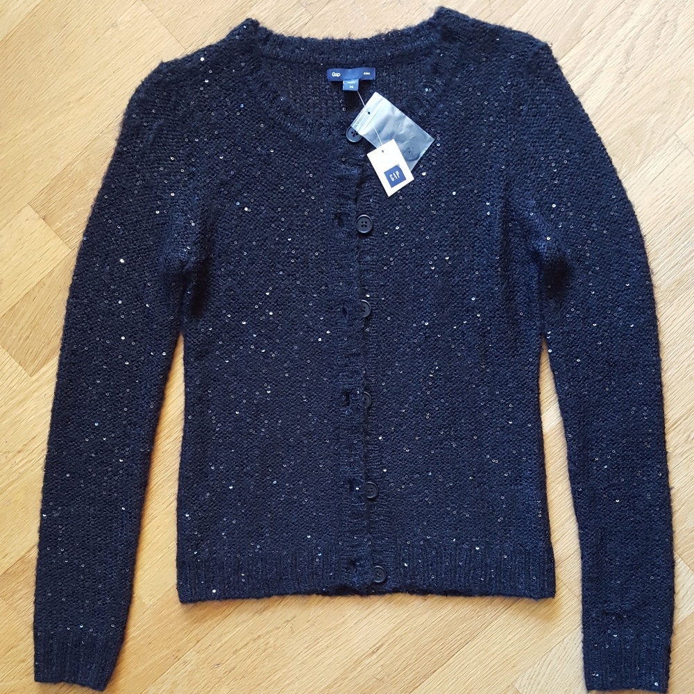 Black sweater by Gap