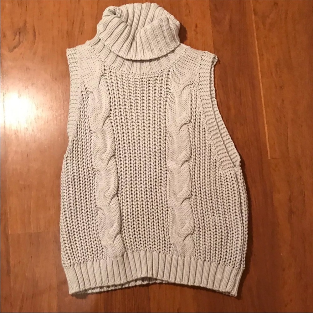 Kendall &a Kylie Collection Sweater