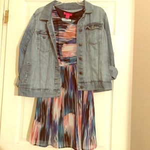 Dress Size 6. Gently Used/Jacket not Included.