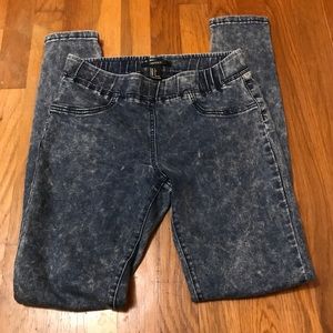 NWOT Stretchy acid leggings