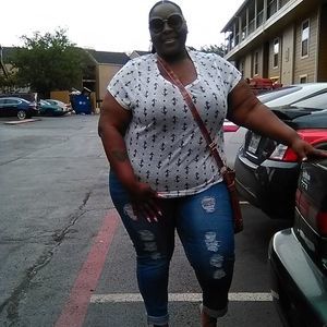 Meet your Posher, Antonette