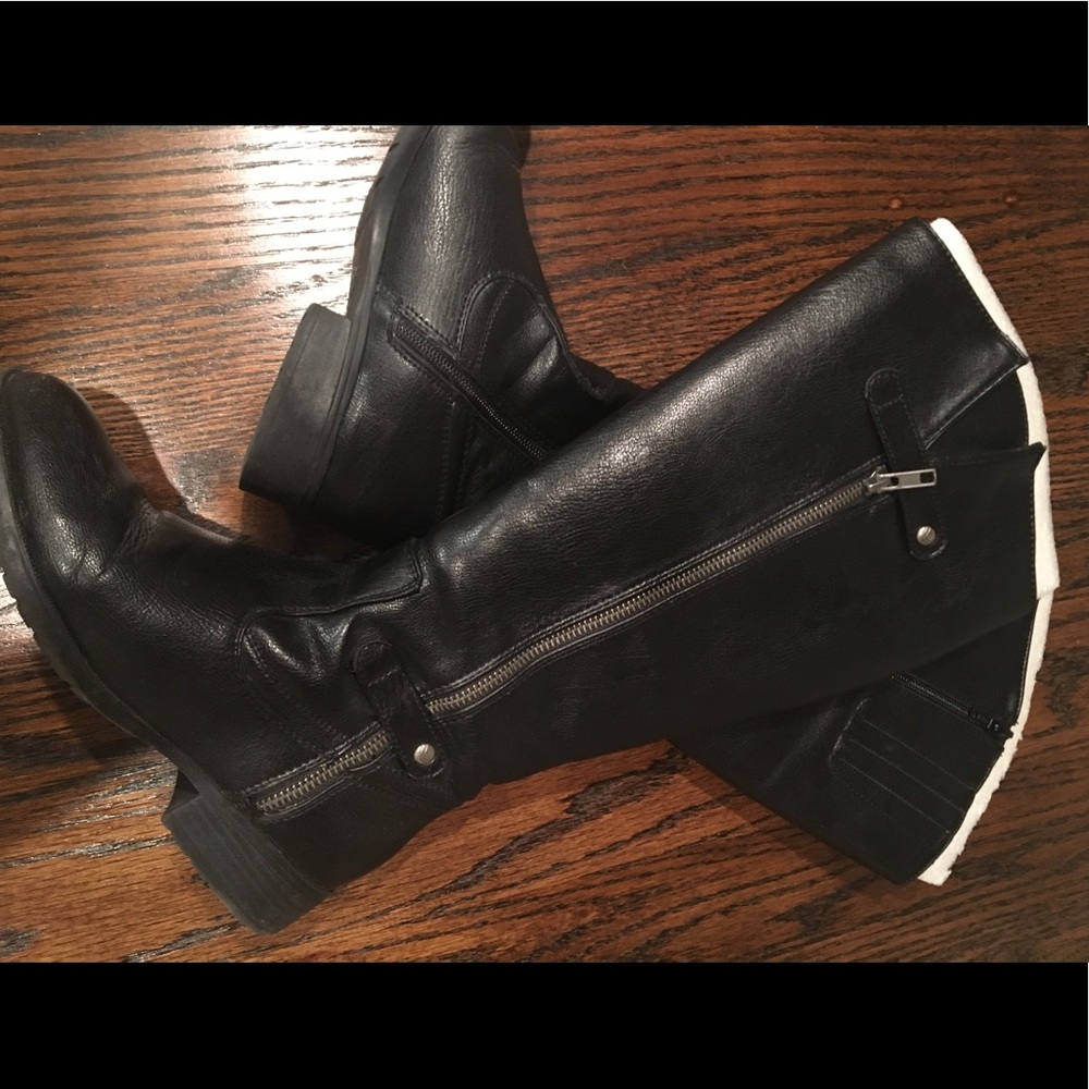 Women's Black Boots