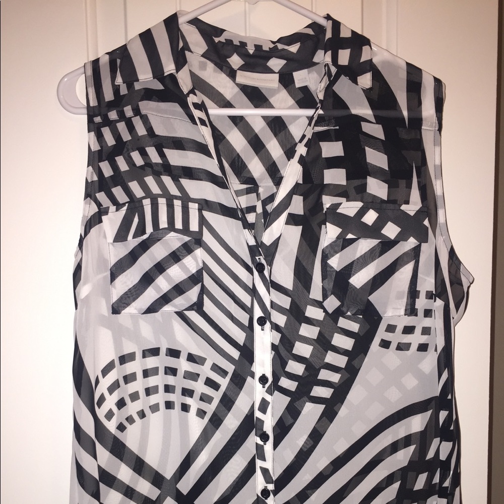New York & Company Large top