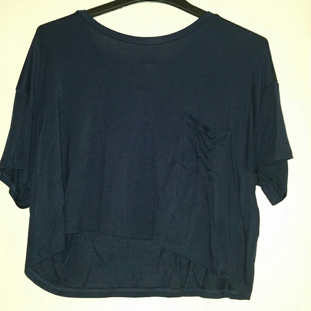 Zenana outfitters cropped navy blue pocket top
