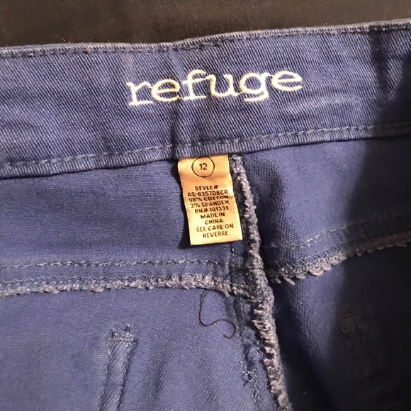 Refuge shorts size 12 - Picture 2 of 3
