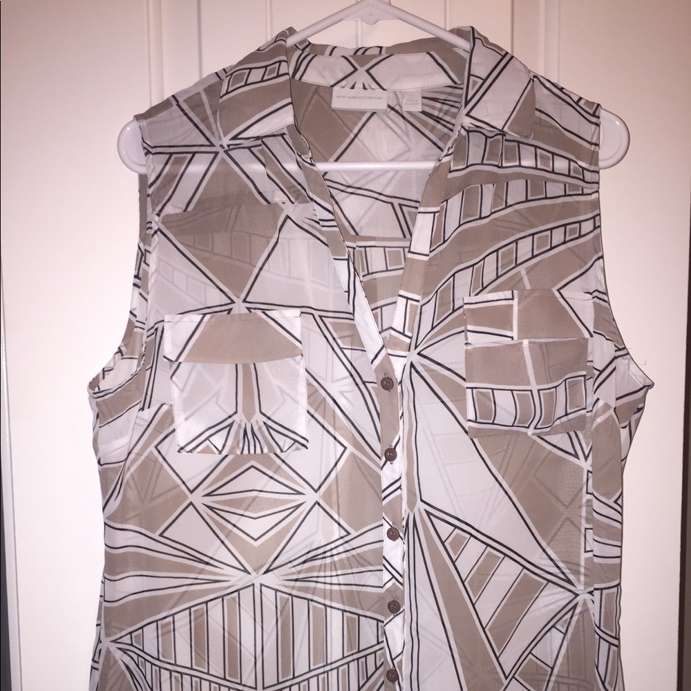 New York & Company Large top