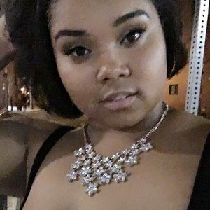 Meet your Posher, Raven