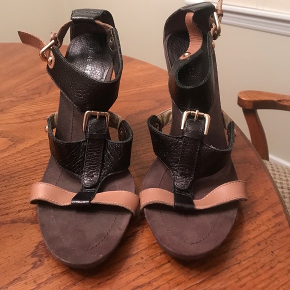 Nine West strappy shoes - Picture 3 of 4
